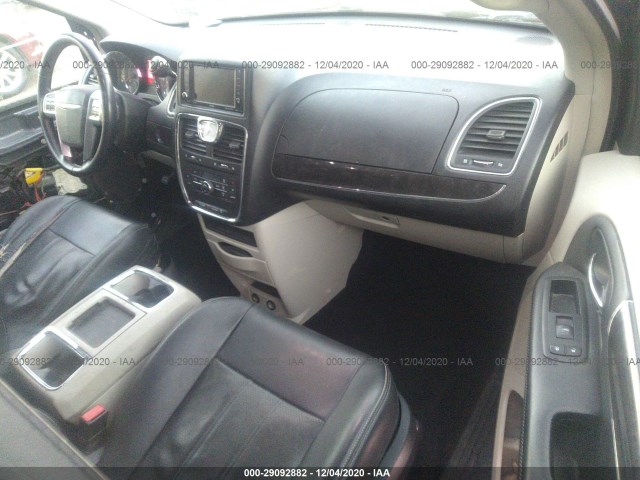 Photo 4 VIN: 2C4RC1BG7CR415521 - CHRYSLER TOWN & COUNTRY 