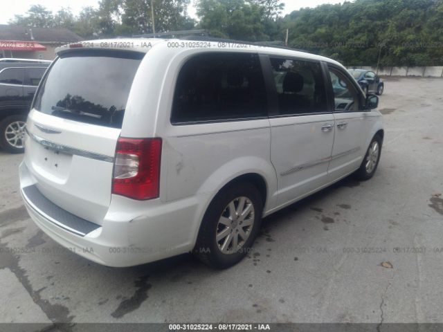 Photo 3 VIN: 2C4RC1BG7ER126481 - CHRYSLER TOWN & COUNTRY 