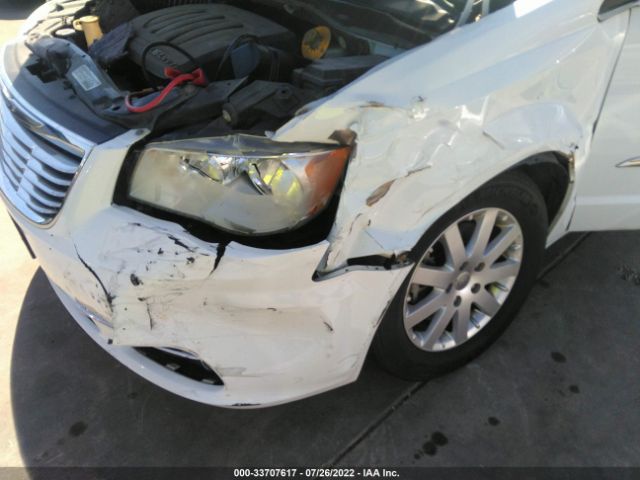 Photo 5 VIN: 2C4RC1BG7ER271326 - CHRYSLER TOWN & COUNTRY 