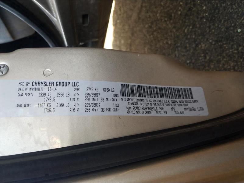 Photo 9 VIN: 2C4RC1BG7FR589318 - CHRYSLER TOWN & COU 