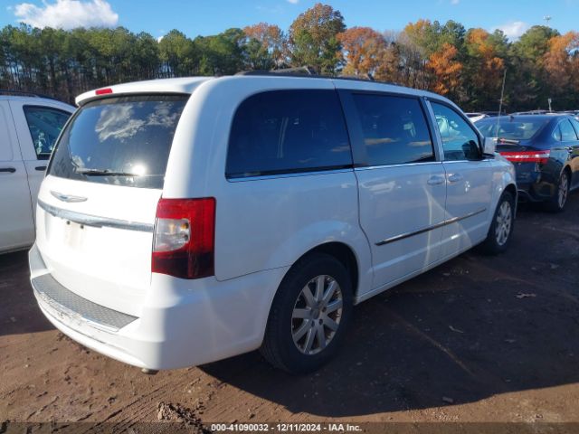 Photo 3 VIN: 2C4RC1BG7FR752050 - CHRYSLER TOWN AND COUNTRY 