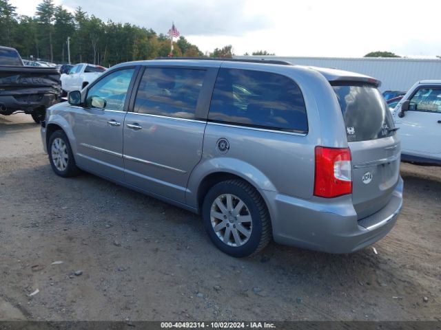 Photo 2 VIN: 2C4RC1BG7FR753621 - CHRYSLER TOWN AND COUNTRY 