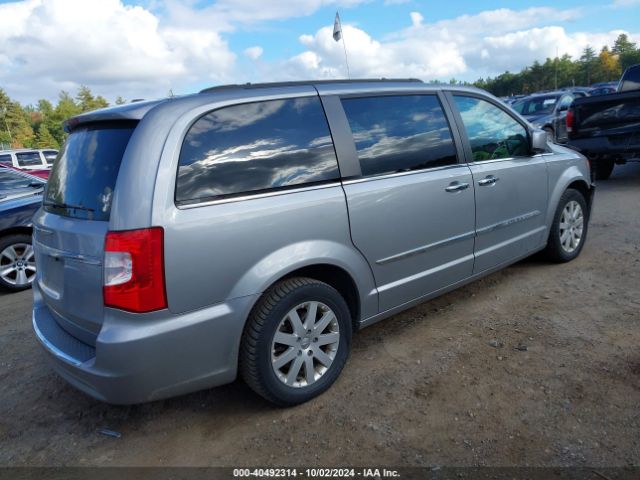 Photo 3 VIN: 2C4RC1BG7FR753621 - CHRYSLER TOWN AND COUNTRY 