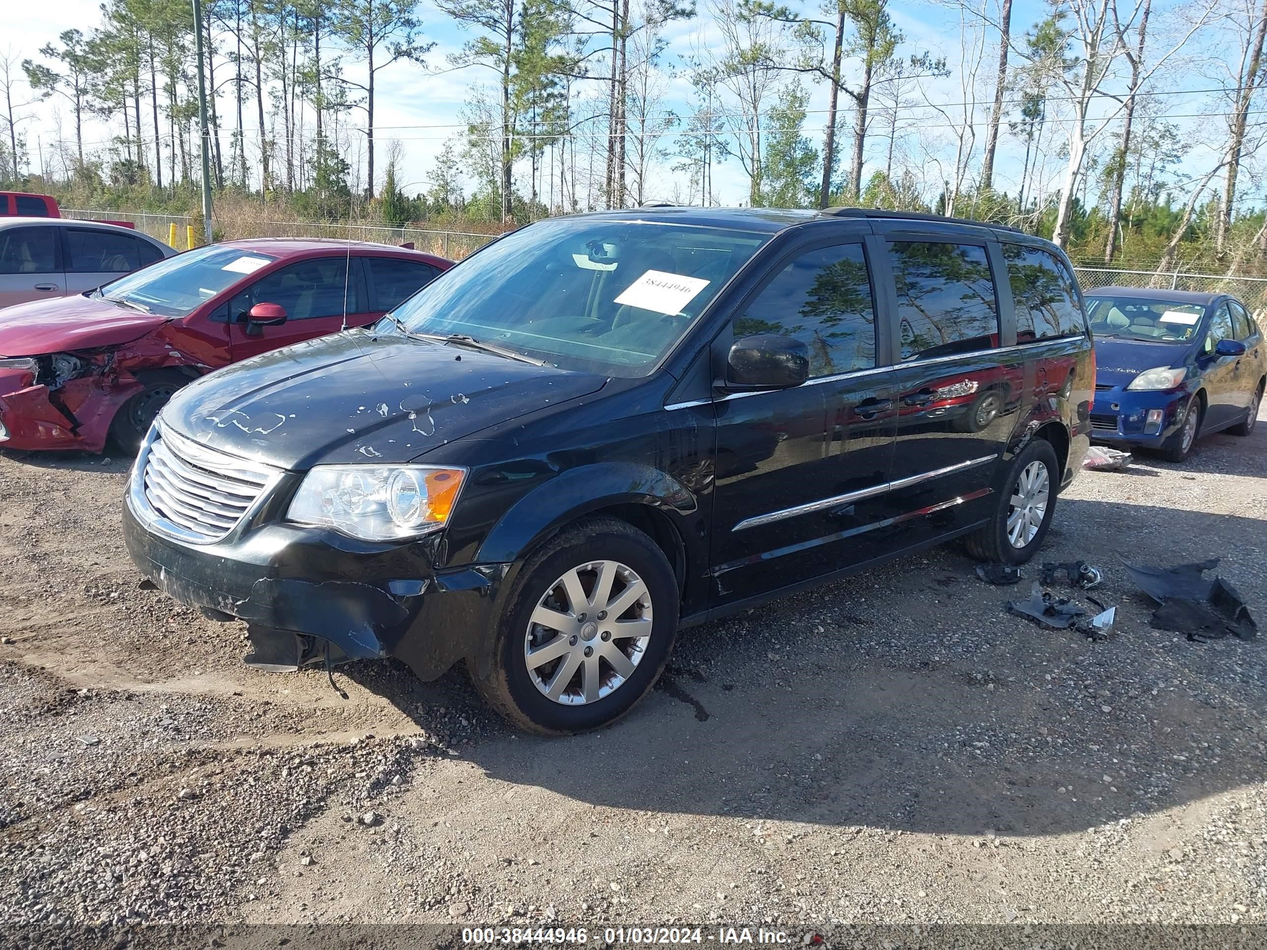 Photo 1 VIN: 2C4RC1BG7GR253007 - CHRYSLER TOWN & COUNTRY 