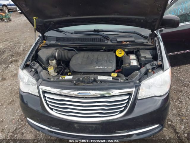 Photo 9 VIN: 2C4RC1BG7GR289831 - CHRYSLER TOWN AND COUNTRY 