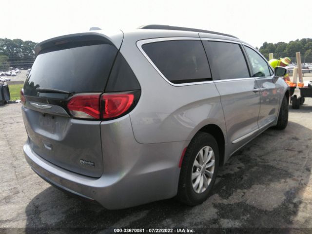 Photo 3 VIN: 2C4RC1BG7HR620828 - CHRYSLER PACIFICA 