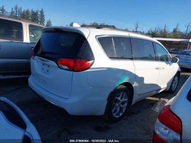 Photo 3 VIN: 2C4RC1BG7HR668393 - CHRYSLER PACIFICA 