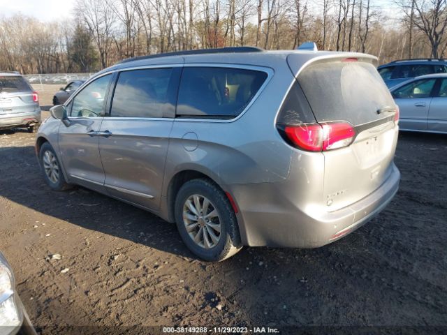 Photo 2 VIN: 2C4RC1BG7HR777999 - CHRYSLER PACIFICA 