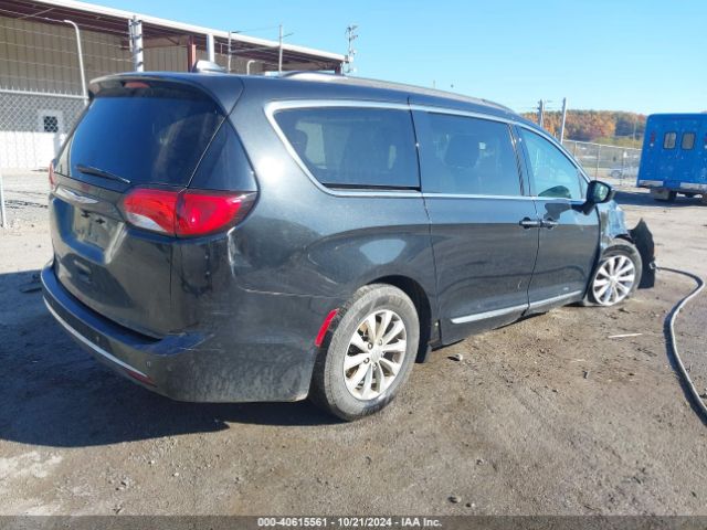 Photo 3 VIN: 2C4RC1BG7HR794530 - CHRYSLER PACIFICA 