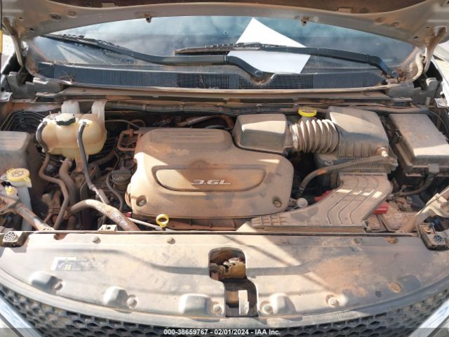 Photo 9 VIN: 2C4RC1BG7JR110372 - CHRYSLER PACIFICA 