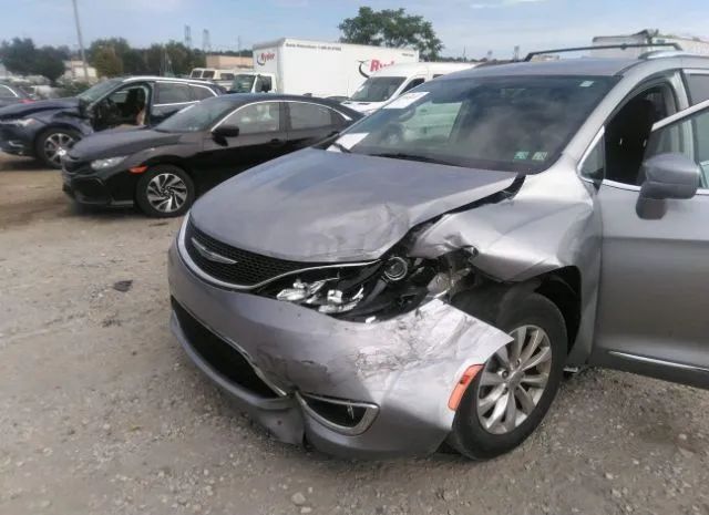 Photo 5 VIN: 2C4RC1BG7JR142304 - CHRYSLER PACIFICA 