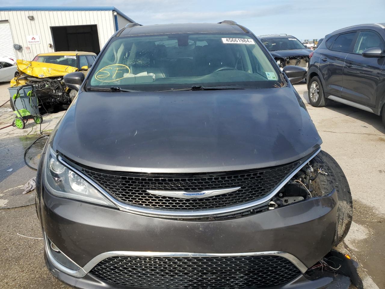 Photo 4 VIN: 2C4RC1BG7JR142741 - CHRYSLER PACIFICA 