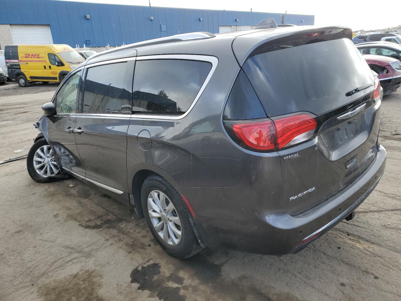 Photo 1 VIN: 2C4RC1BG7JR152167 - CHRYSLER PACIFICA 