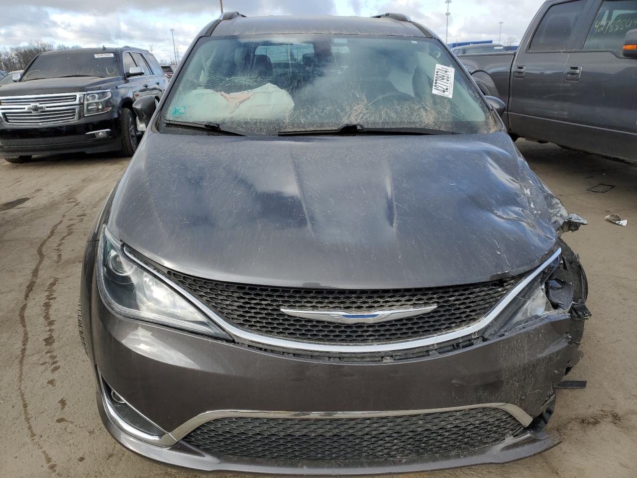 Photo 4 VIN: 2C4RC1BG7JR152167 - CHRYSLER PACIFICA 