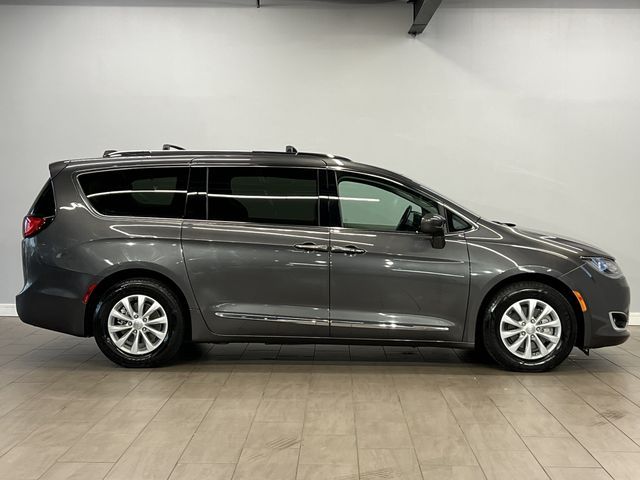 Photo 6 VIN: 2C4RC1BG7JR246100 - CHRYSLER PACIFICA 