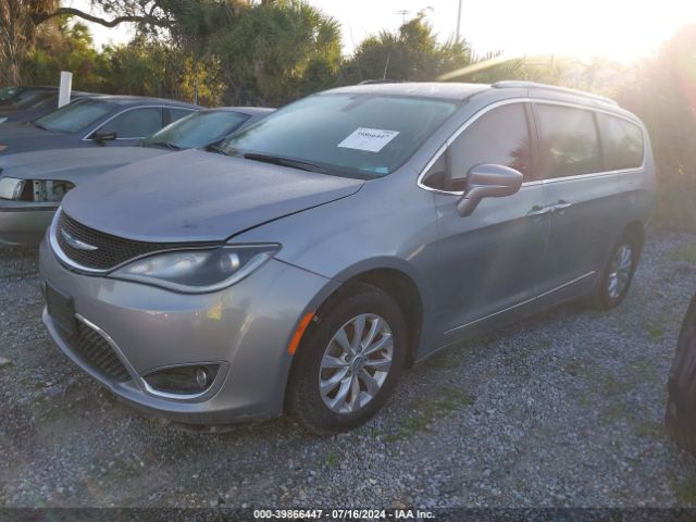 Photo 1 VIN: 2C4RC1BG7JR262149 - CHRYSLER PACIFICA 