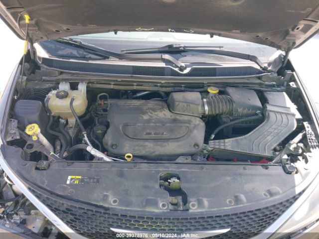 Photo 9 VIN: 2C4RC1BG7KR655070 - CHRYSLER PACIFICA 