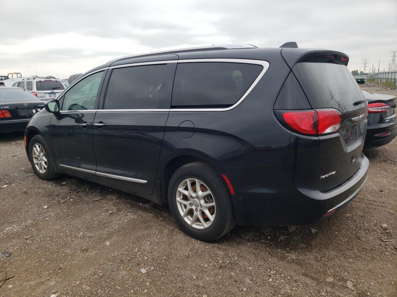 Photo 1 VIN: 2C4RC1BG7LR172308 - CHRYSLER PACIFICA 