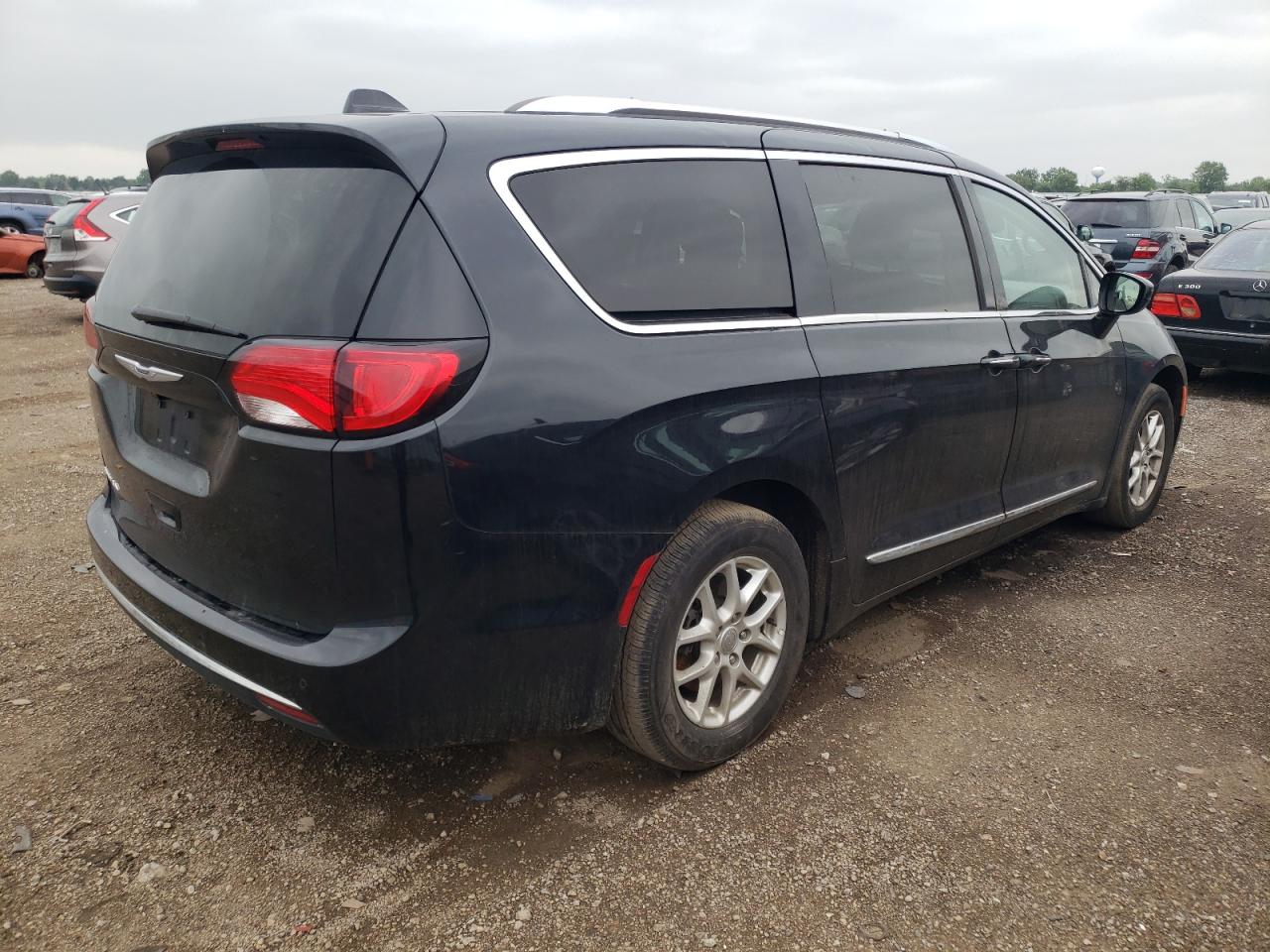 Photo 2 VIN: 2C4RC1BG7LR172308 - CHRYSLER PACIFICA 