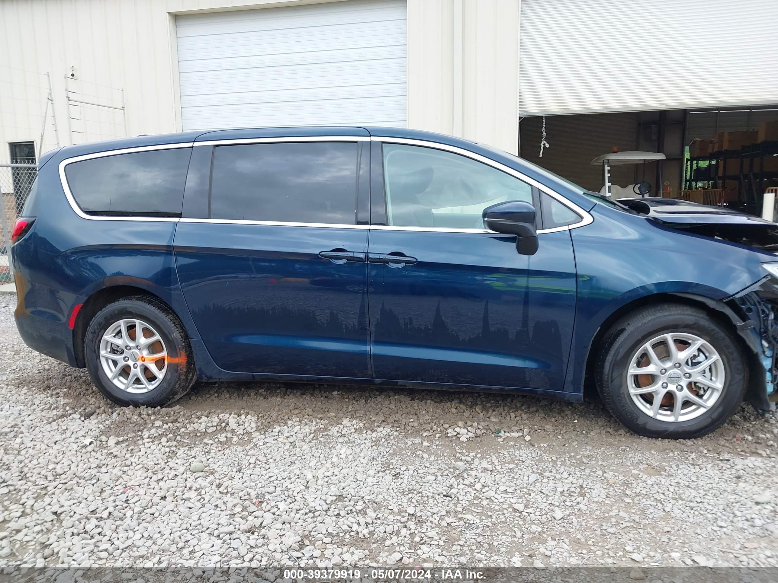 Photo 11 VIN: 2C4RC1BG7PR577963 - CHRYSLER PACIFICA 