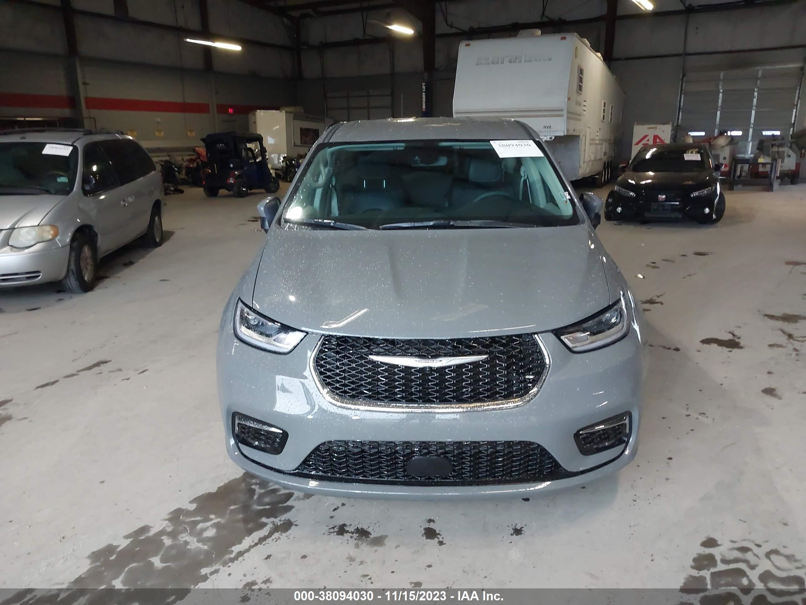 Photo 11 VIN: 2C4RC1BG7PR606488 - CHRYSLER PACIFICA 