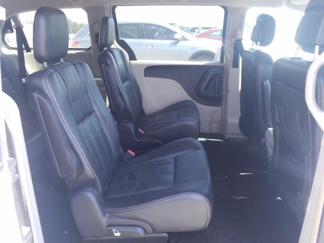 Photo 5 VIN: 2C4RC1BG8CR222780 - CHRYSLER TOWN & COU 