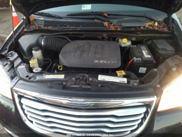 Photo 9 VIN: 2C4RC1BG8CR227395 - CHRYSLER TOWN & COUNTRY 