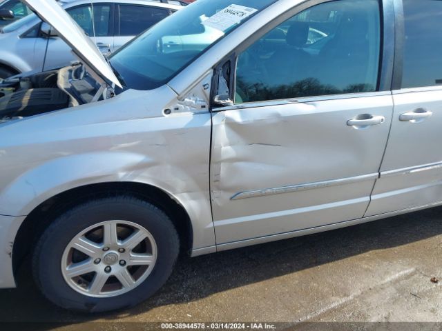 Photo 5 VIN: 2C4RC1BG8CR306310 - CHRYSLER TOWN & COUNTRY 