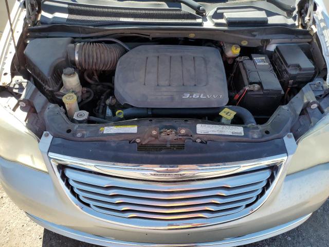 Photo 11 VIN: 2C4RC1BG8CR325925 - CHRYSLER TOWN & COU 