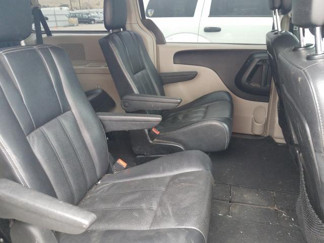 Photo 5 VIN: 2C4RC1BG8CR326038 - CHRYSLER TOWN & COU 