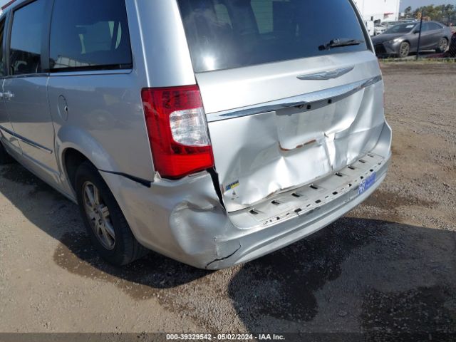 Photo 5 VIN: 2C4RC1BG8CR353501 - CHRYSLER TOWN & COUNTRY 