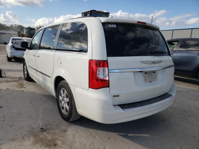 Photo 2 VIN: 2C4RC1BG8DR657882 - CHRYSLER TOWN & COU 