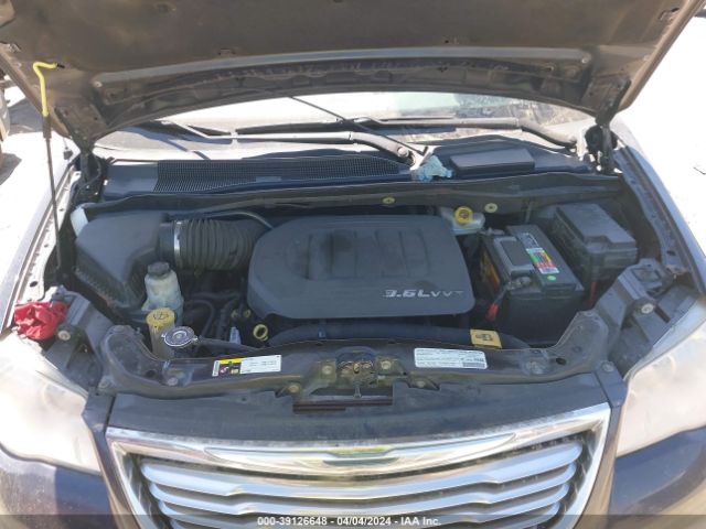 Photo 9 VIN: 2C4RC1BG8DR674942 - CHRYSLER TOWN & COUNTRY 