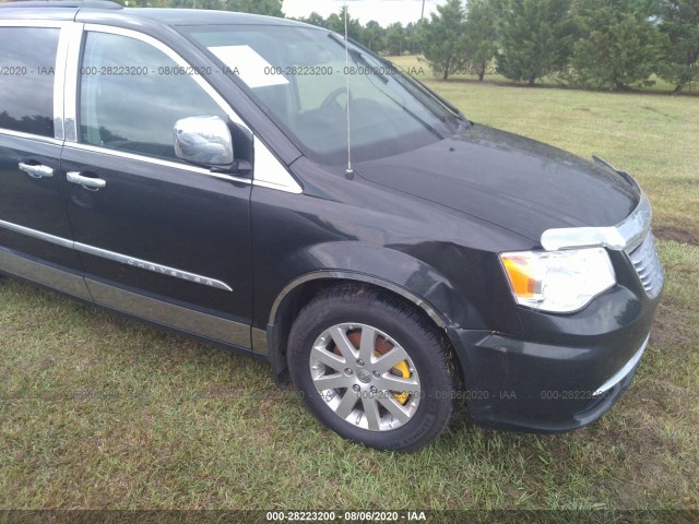 Photo 5 VIN: 2C4RC1BG8DR711276 - CHRYSLER TOWN & COUNTRY 