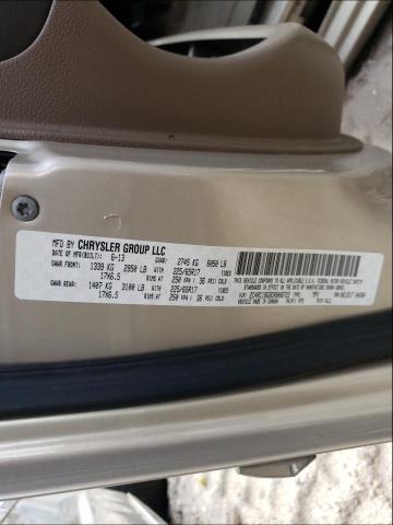 Photo 9 VIN: 2C4RC1BG8DR808722 - CHRYSLER TOWN &AMP COU 