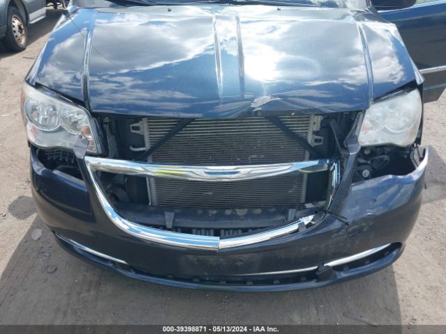 Photo 5 VIN: 2C4RC1BG8ER132628 - CHRYSLER TOWN & COUNTRY 