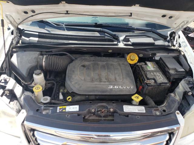 Photo 11 VIN: 2C4RC1BG8ER157237 - CHRYSLER TOWN & COU 