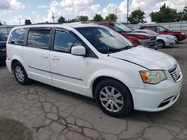 Photo 3 VIN: 2C4RC1BG8ER157237 - CHRYSLER TOWN & COU 