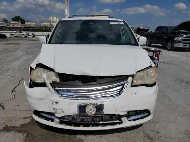 Photo 4 VIN: 2C4RC1BG8ER159005 - CHRYSLER TOWN & COU 