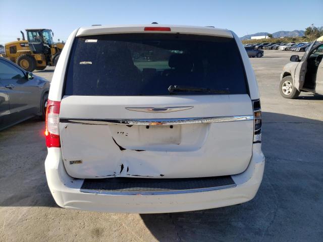 Photo 5 VIN: 2C4RC1BG8ER215850 - CHRYSLER TOWN & COU 