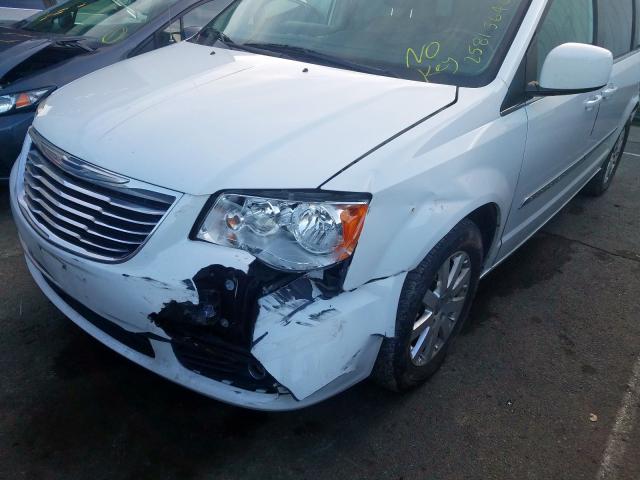 Photo 8 VIN: 2C4RC1BG8ER220661 - CHRYSLER TOWN & COU 