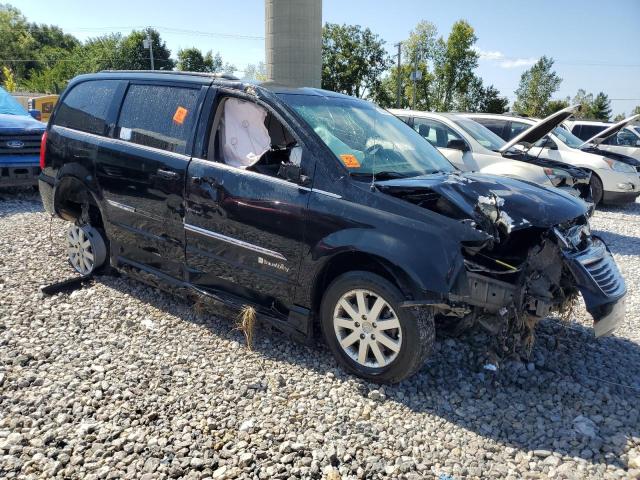 Photo 3 VIN: 2C4RC1BG8ER285851 - CHRYSLER TOWN & COU 