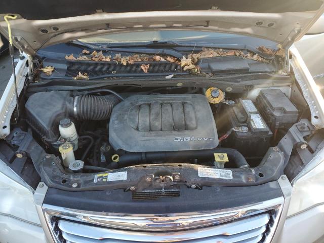 Photo 11 VIN: 2C4RC1BG8ER358135 - CHRYSLER TOWN & COU 