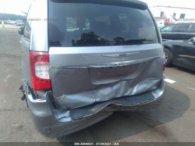 Photo 5 VIN: 2C4RC1BG8ER359723 - CHRYSLER TOWN & COUNTRY 