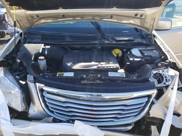 Photo 6 VIN: 2C4RC1BG8ER377817 - CHRYSLER TOWN &AMP COU 