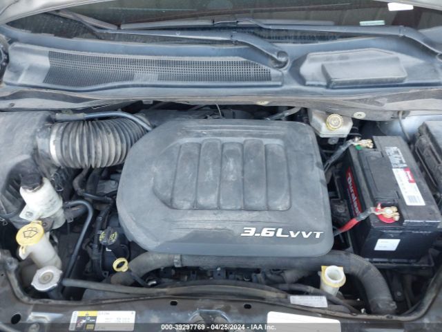 Photo 9 VIN: 2C4RC1BG8FR561172 - CHRYSLER TOWN & COUNTRY 