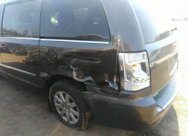 Photo 5 VIN: 2C4RC1BG8FR561270 - CHRYSLER TOWN & COU 