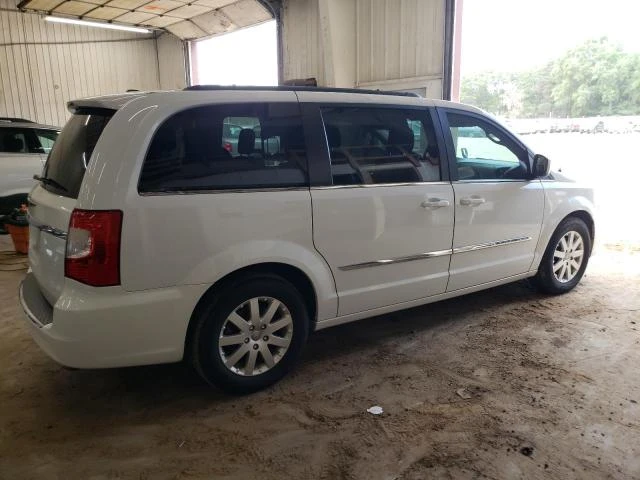 Photo 2 VIN: 2C4RC1BG8FR564752 - CHRYSLER TOWN & COU 