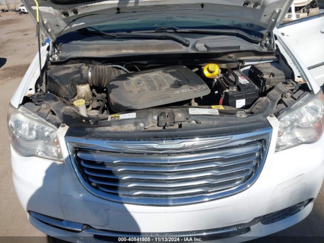 Photo 9 VIN: 2C4RC1BG8FR602013 - CHRYSLER TOWN AND COUNTRY 