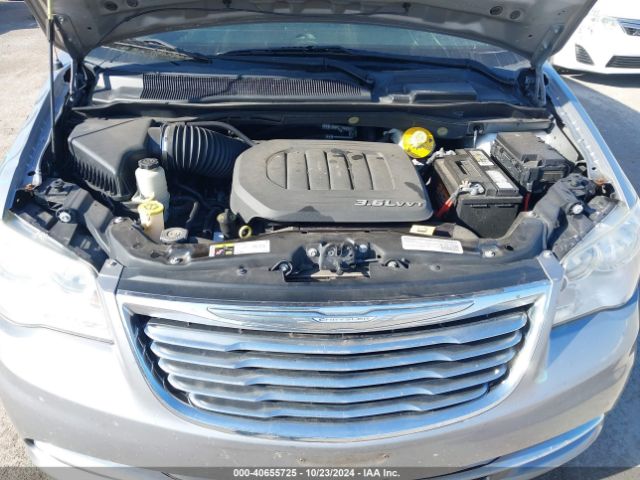 Photo 9 VIN: 2C4RC1BG8FR656606 - CHRYSLER TOWN AND COUNTRY 